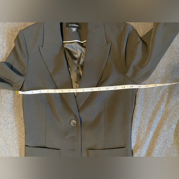 Classic Black Blazer - Picture 5 of 6